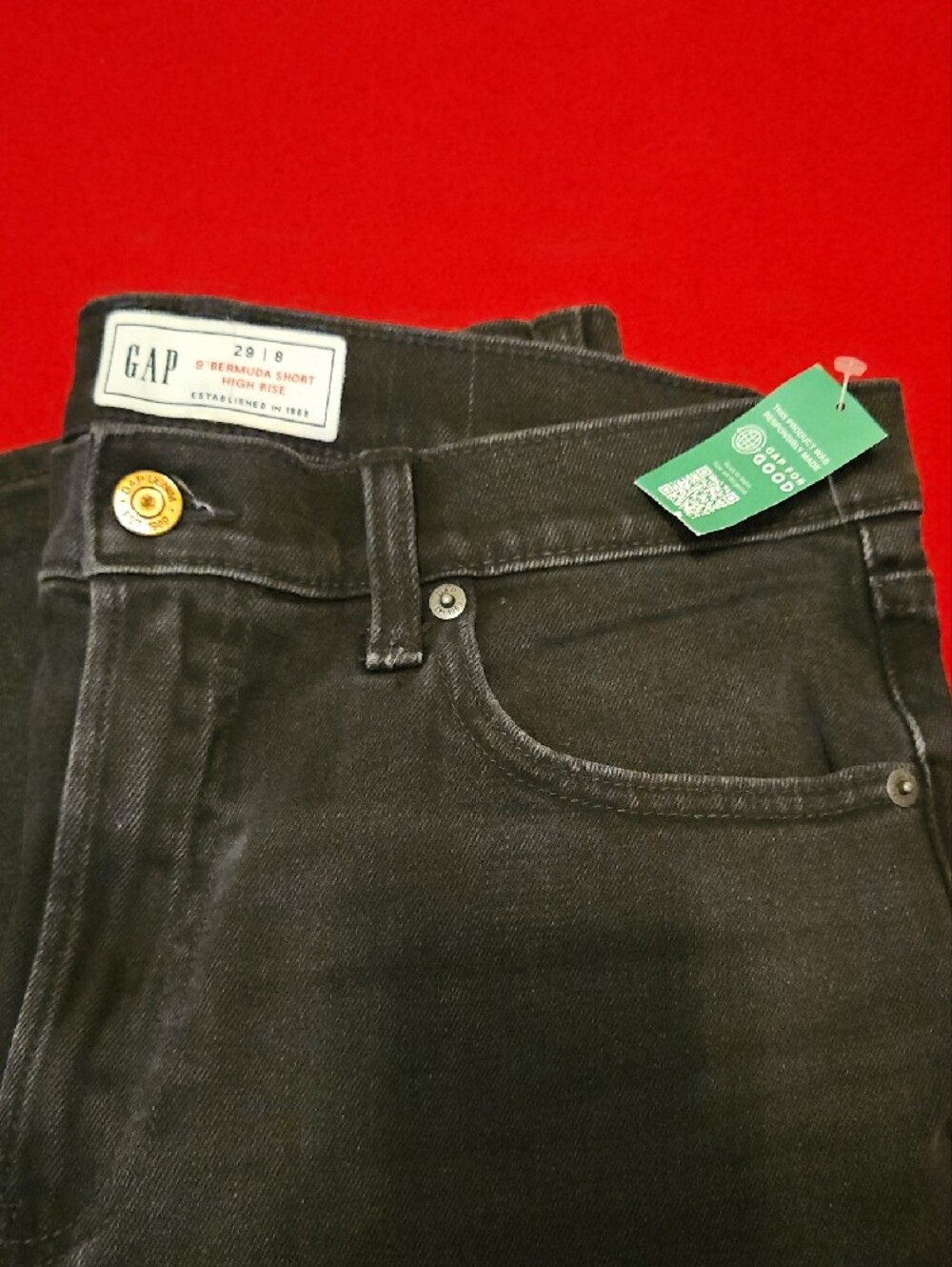GAP 9" High Rise Bermuda Short - Picture 3 of 6